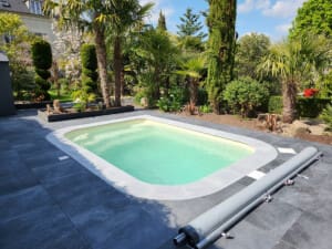construction piscine coque sable