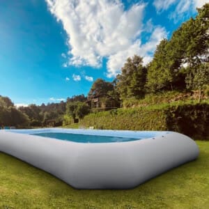 Piscine HIPPO  8,20 x 16,55 m – H 1,30 m