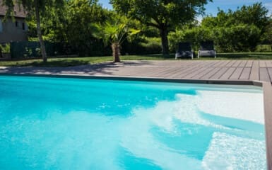 Piscine-coque-ou-beton