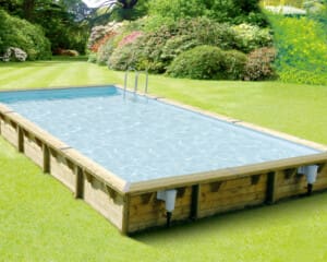 Piscine bois Linéa 8,00 x 5,00 m – H. 1,40 m – liner bleu
