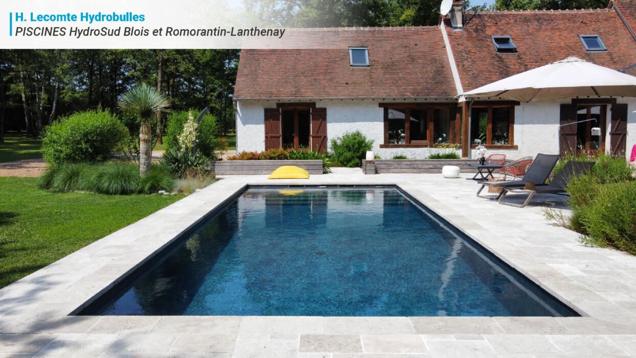 piscine traditionnelle grise anthracite