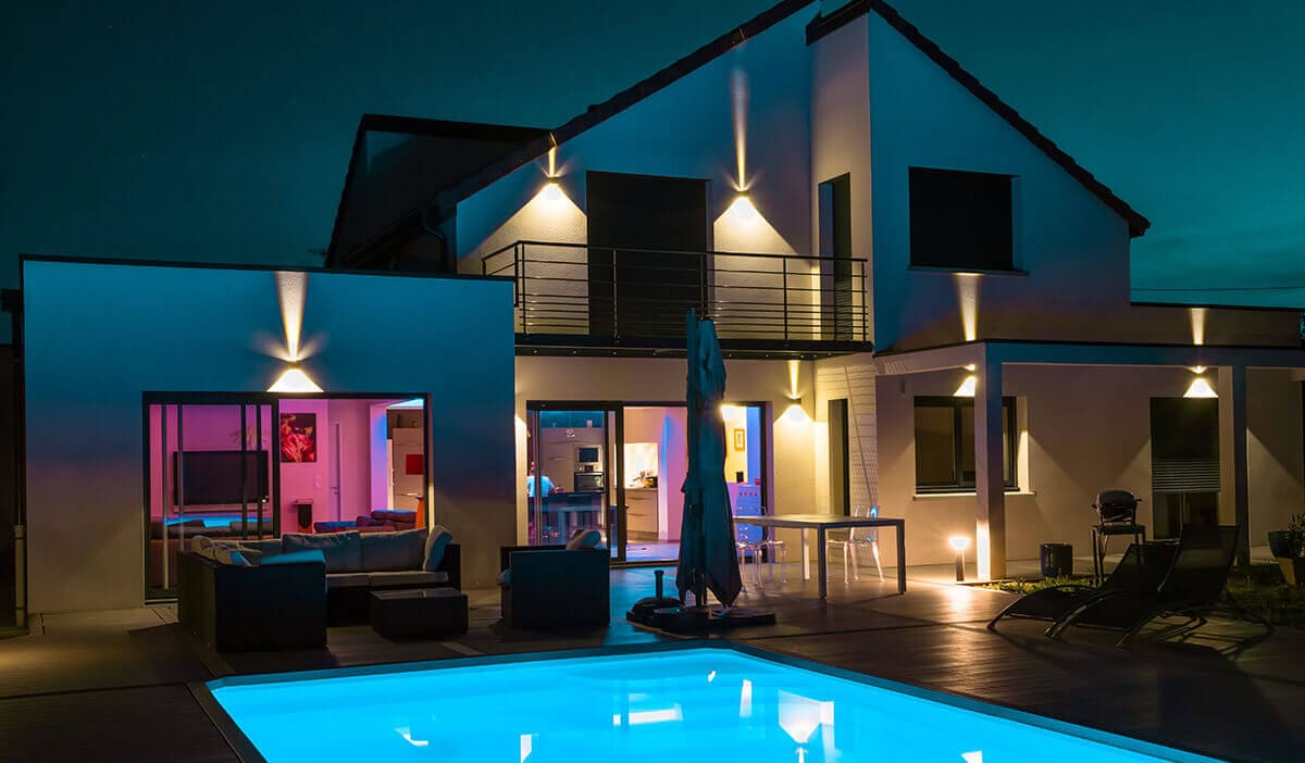 Magnifique maison avec éclairage extérieur