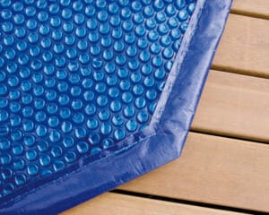 Bâche à bulles piscine bois Azura 3,00 x 4,30 m